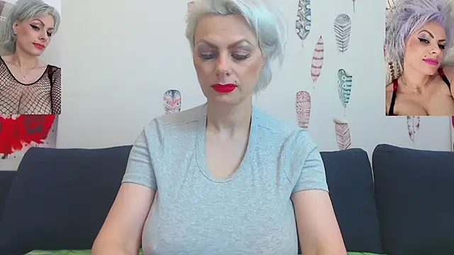 Snapshot of ForeverBarbie_ chatting on May 2026 03:34:02 AM ForeverBarbie online show from May 2026 03:34:02 AM