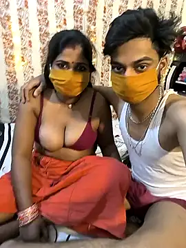 Snapshot of Indian_Lust_Couple chatting on December 2024 08:51:01 PM Indian Lust Couple online show from December 2024 08:51:01 PM