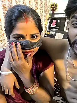 Snapshot of Indian_Lust_Couple chatting on December 2024 09:27:01 PM Indian Lust Couple online show from December 2024 09:27:01 PM