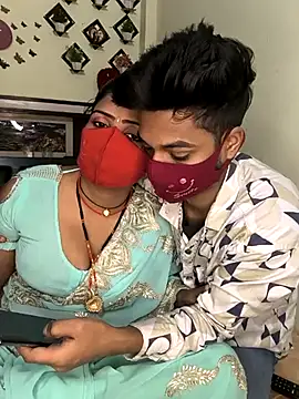 Snapshot of Indian_Lust_Couple chatting on February 2025 06:15:02 PM Indian Lust Couple online show from February 2025 06:15:02 PM