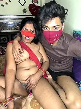 Snapshot of Indian_Lust_Couple chatting on February 2025 12:21:02 AM Indian Lust Couple online show from February 2025 12:21:02 AM