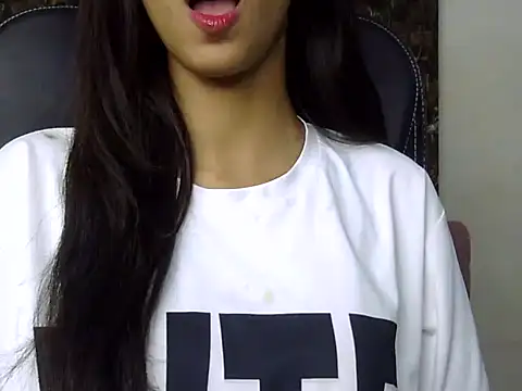 MAAYRA 09 online show from March 2025 12:27:01 AM