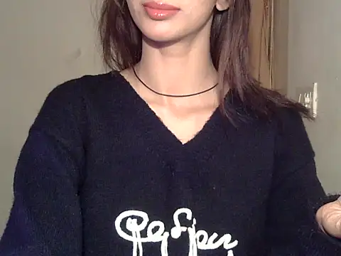 MAAYRA 09 online show from January 2026 12:42:01 PM