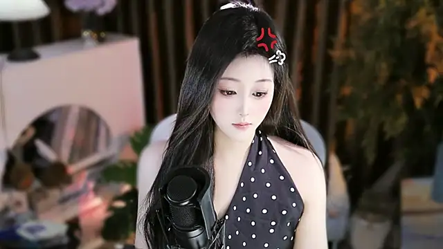 Snapshot of Arwyn-rr chatting on October 2025 08:26:01 AM Arwyn-rr online show from October 2025 08:26:01 AM