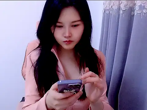 Snapshot of Little-sweet chatting on September 2025 12:58:02 AM Little-sweet online show from September 2025 12:58:02 AM