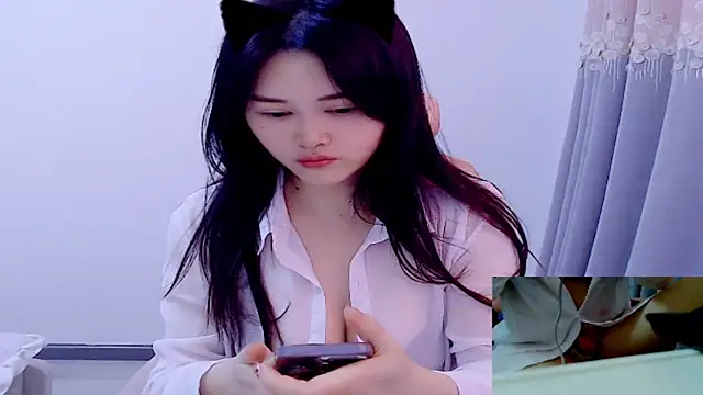 Snapshot of Little-sweet chatting on December 2025 12:59:02 AM Little-sweet online show from December 2025 12:59:02 AM