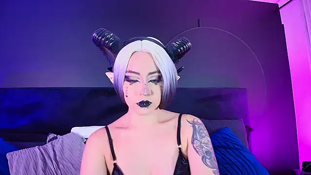 Aylen darkmoor online show from April 2026 07:44:01 PM