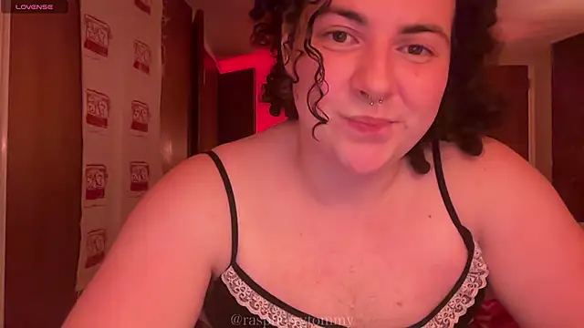 Snapshot of RaspberryTommyFTM chatting on October 2025 02:53:02 AM RaspberryTommyFTM online show from October 2025 02:53:02 AM