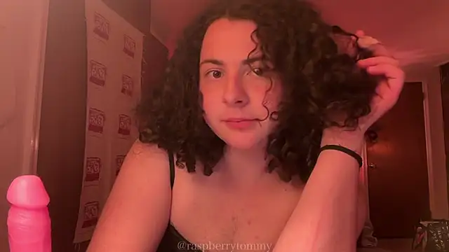 Snapshot of RaspberryTommyFTM chatting on October 2025 02:58:02 AM RaspberryTommyFTM online show from October 2025 02:58:02 AM