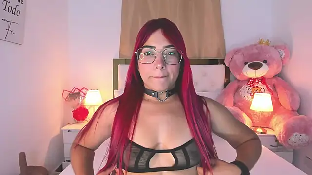 Snapshot of SofiaBosch chatting on September 2025 03:52:02 AM SofiaBosch online show from September 2025 03:52:02 AM