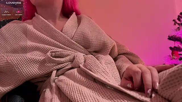 Snapshot of h2h0e chatting on December 2025 10:36:01 PM h2h0e online show from December 2025 10:36:01 PM