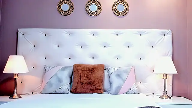 Violet Grace online show from February 2025 12:44:02 PM