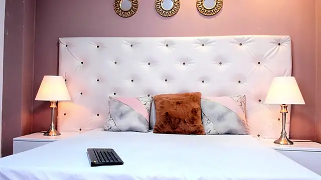 Violet Grace online show from March 2025 01:25:02 PM