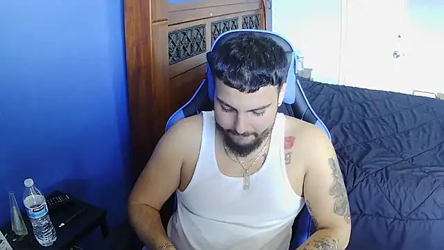 MasterKvn online show from February 2025 04:16:02 PM