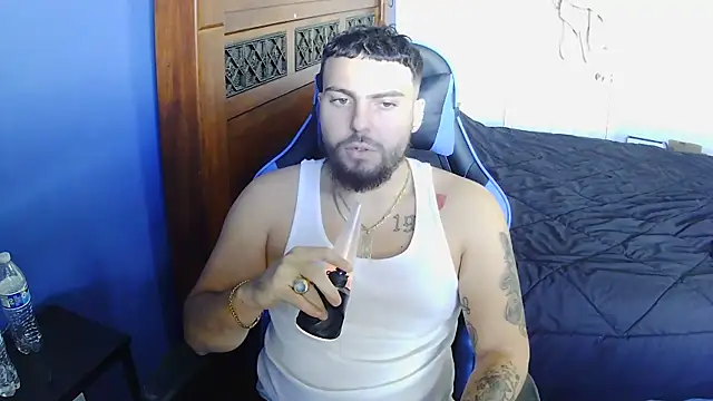 MasterKvn online show from February 2025 08:41:01 PM