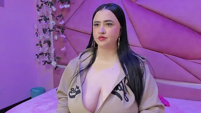 Victoria Rossy online show from October 2025 08:05:02 PM