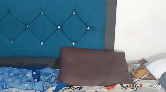 Snapshot of jaycolinss chatting on March 2025 01:42:02 AM jaycolinss online show from March 2025 01:42:02 AM