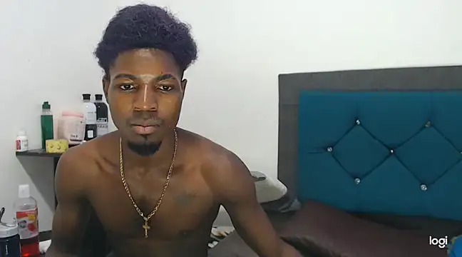 Snapshot of jaycolinss chatting on March 2025 12:04:02 AM jaycolinss online show from March 2025 12:04:02 AM