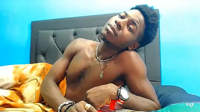 Snapshot of jaycolinss chatting on February 2026 02:33:01 PM jaycolinss online show from February 2026 02:33:01 PM