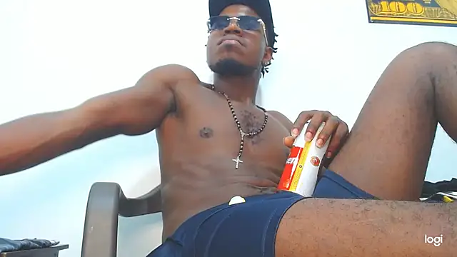 Snapshot of jaycolinss chatting on March 2026 08:19:01 AM jaycolinss online show from March 2026 08:19:01 AM