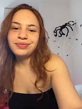 Snapshot of AgnesCampp chatting on October 2025 06:54:01 PM AgnesCampp online show from October 2025 06:54:01 PM