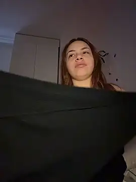 Snapshot of AgnesCampp chatting on October 2025 02:38:01 PM AgnesCampp online show from October 2025 02:38:01 PM