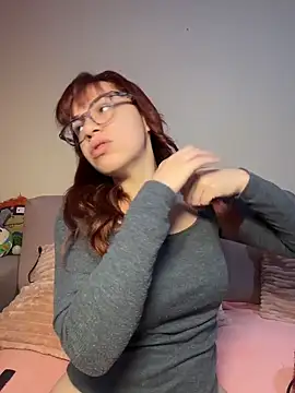 AgnesCampp online show from May 2026 04:23:02 PM