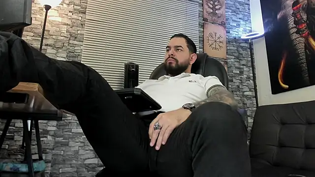 Ethan Castellano online show from June 2026 11:18:01 PM