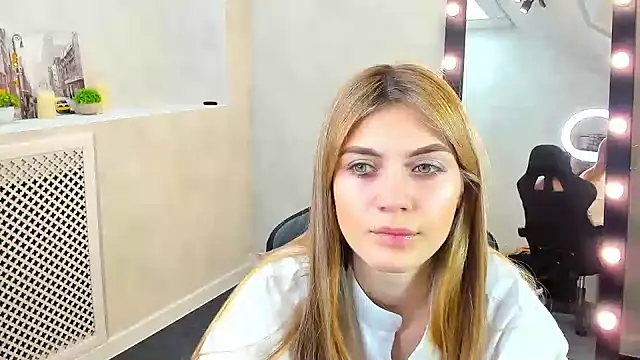 Cherry Price online show from December 2024 12:14:02 AM