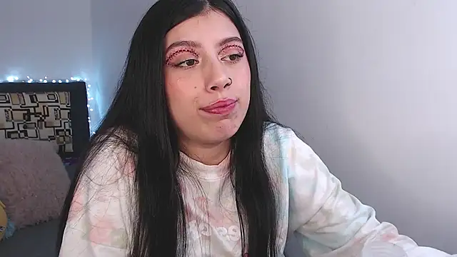 iam emy online show from October 2025 03:03:02 AM