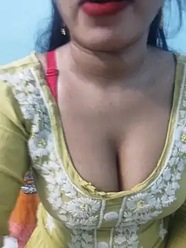 Snapshot of Sania-Love chatting on September 2025 10:12:02 PM Sania-Love online show from September 2025 10:12:02 PM