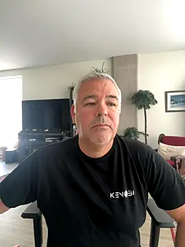 Snapshot of aarosteev2 chatting on October 2025 03:53:01 PM aarosteev2 online show from October 2025 03:53:01 PM