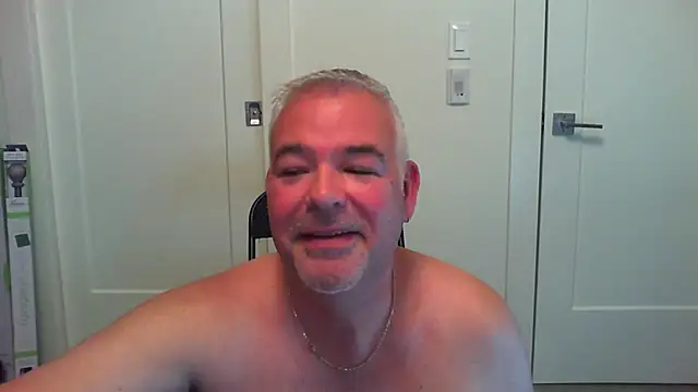 Snapshot of aarosteev2 chatting on October 2025 11:27:02 PM aarosteev2 online show from October 2025 11:27:02 PM