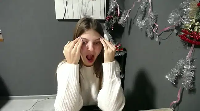 Snapshot of felicity_gold chatting on December 2024 04:37:01 PM felicity gold online show from December 2024 04:37:01 PM