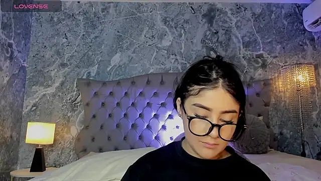 Belliinda 21 online show from June 2026 07:05:01 PM