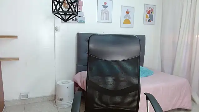 Snapshot of Tania_Goddess_ chatting on September 2025 02:16:02 PM Tania Goddess online show from September 2025 02:16:02 PM