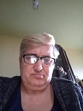 Snapshot of Sonya5156 chatting on December 2024 01:32:02 PM Sonya5156 online show from December 2024 01:32:02 PM