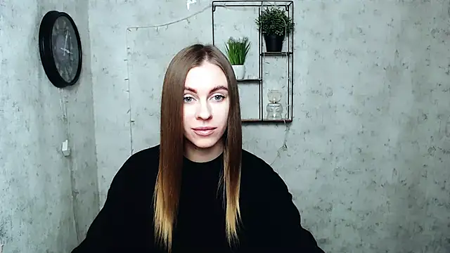 AlisaCatty  online show from December 2024 07:32:01 AM