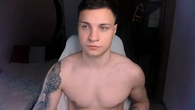 handsome guy01 online show from December 2024 12:11:01 AM