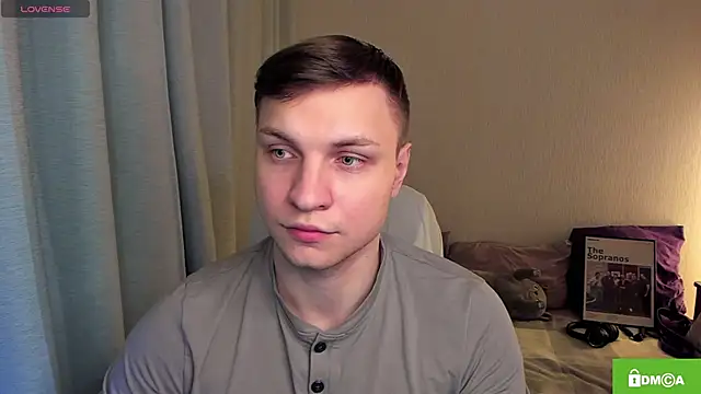 handsome guy01 online show from May 2026 06:46:01 PM