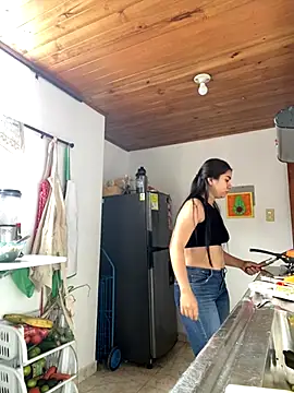 Snapshot of LorenaAmerica chatting on December 2024 05:00:01 PM LorenaAmerica online show from December 2024 05:00:01 PM