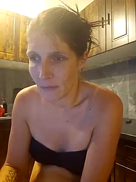 Snapshot of Lenchen_ chatting on June 2026 07:39:02 PM Lenchen online show from June 2026 07:39:02 PM