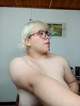 amalia love online show from November 2025 08:00:01 PM