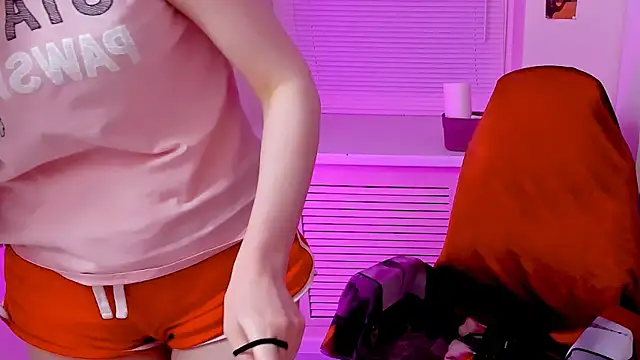 CarolGiggly online show from October 2025 08:13:01 AM