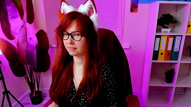 CarolGiggly online show from November 2025 09:36:02 PM