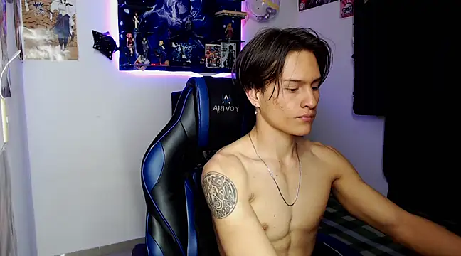 Snapshot of sr_jaeger chatting on March 2025 10:49:01 PM sr jaeger online show from March 2025 10:49:01 PM