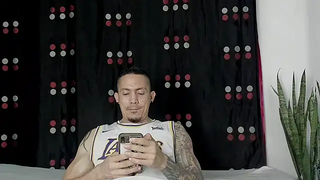 Alex motta online show from December 2024 11:10:02 PM