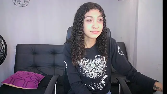 Snapshot of Aurora_ath chatting on March 2025 03:32:01 AM Aurora ath online show from March 2025 03:32:01 AM