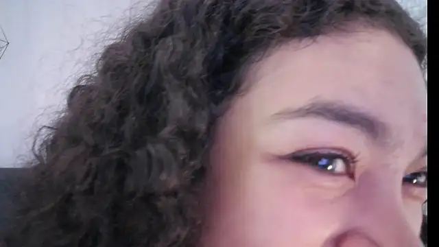 Snapshot of Aurora_ath chatting on March 2025 06:35:02 AM Aurora ath online show from March 2025 06:35:02 AM