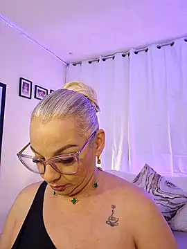 Aligoldbottom online show from February 2025 06:42:02 PM